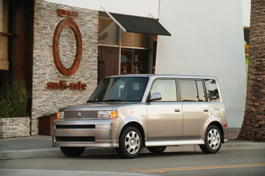  Scion xB 2003 года  (фото 38 из 42)